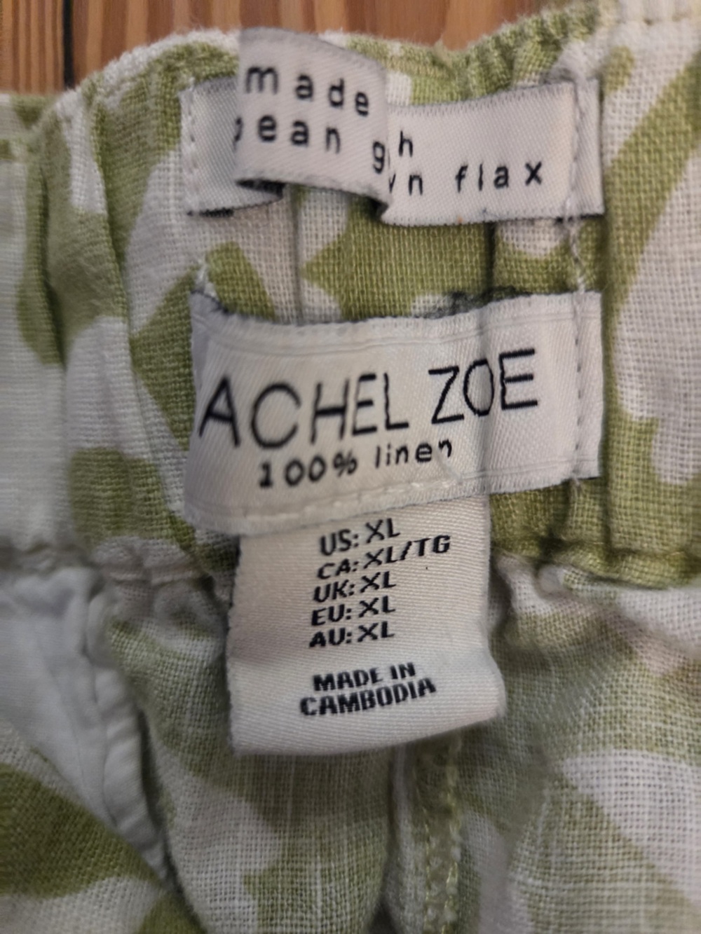 Rachel Zoe Green and White Leaf-Print Pull-On Pants w/ Matching Fabric Belt! - Picture 5 of 8